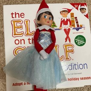 The Elf on the shelf gril. Ballerina . Excellent condition. Book like new